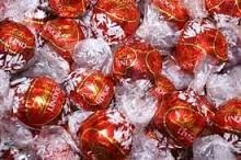 MILK LINDT CHOCOLATE BALLS - 500g
